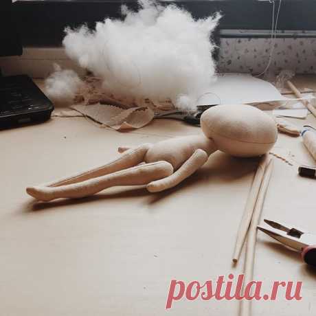 Доброе утро! Готовлю сразу 3 свободных девочек☺️будет миниколлекция, новое тело на шплинтах