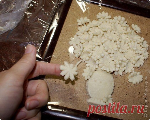 Картина из соленого теста.
