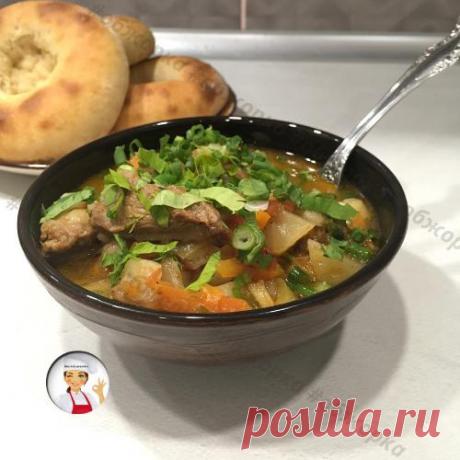 Когда хочется чего-то остренького и мясного, готовлю лагман с говядиной (очень вкусно и сытно).
С лагманом познакомилась впервые лет 10 назад в одном популярном узбекском кафе. Не думала, что это блюдо буду готовить так часто, потому что всей моей семье оно тоже очень полюбилось. Готовить не сложно, просто нужно подготовить все ингредиенты, и следовать не хитрым правилам готовки. Ингредиенты: мясо говядины — 300 гр., морковь крупная — 1 шт., […]
Читай пост далее на сайте. Жми ⏫ссылку выше