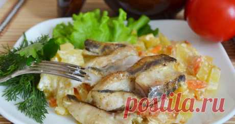 Восхитительная скумбрия, тушеная с морковью и луком – Кухарим вместе