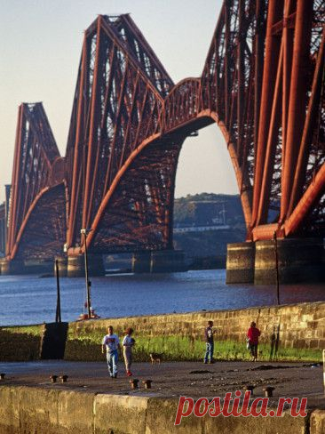 The Forth Rail Bridge, Firth of Forth, Edinburgh, Scotland