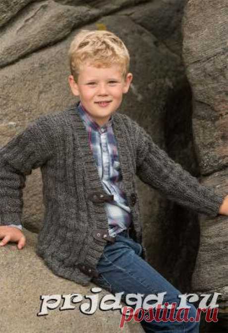 Кардиган спицами для мальчика