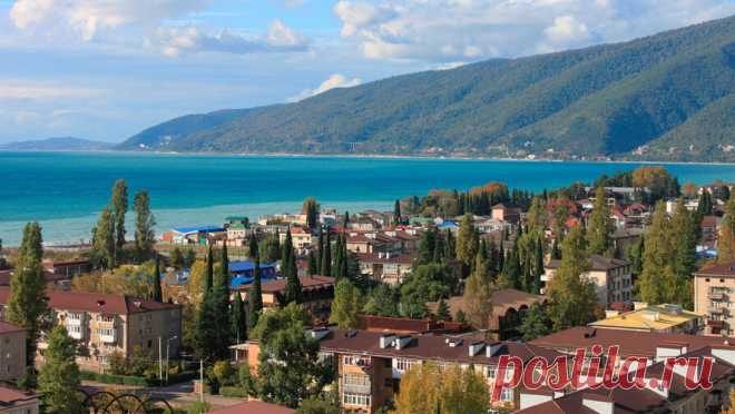 Россияне в июле планируют отдыхать в Краснодарском крае и Абхазии. За ...