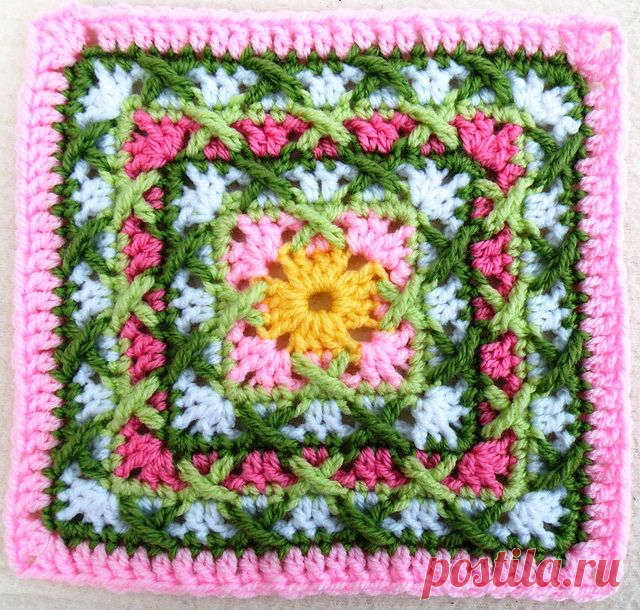 Бабушкин квадрат с эффектом вышивки. Фото МК. /