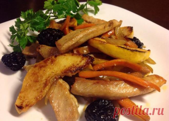 Свинина с айвой и черносливом - пошаговый рецепт с фото - как приготовить - ингредиенты, состав, время приготовления - Леди Mail.Ru