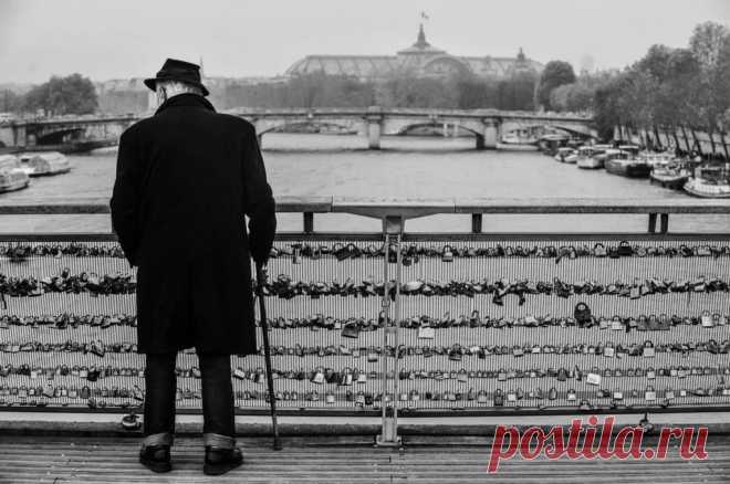 Почему растет ностальгия
Если в последнее время вы чувствуете себя более ностальгически, вы не одиноки. Недавно я потратил 30 долларов на игровую систему Atari с 1983 года. Я не собирался его покупать, просто так получилось, что он лежал в коробке на местном блошином рынке. С головокружением я принес его домой, включил и с радостью обнаружил, что он все […]
Читай дальше на сайте. Жми подробнее ➡