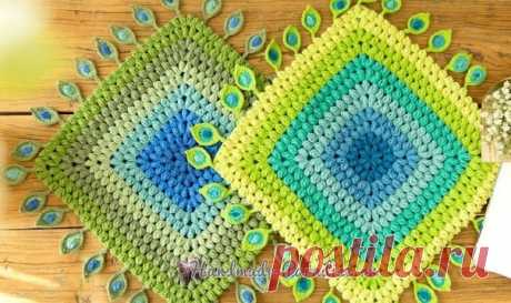 Крючком. Сидушка и коврик с перьями павлина
https://handmade-paradise.ru/kryuchkom-sidushka-i-kovr..