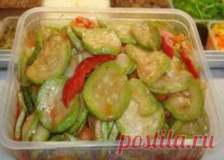 Кабачки по-корейски.
