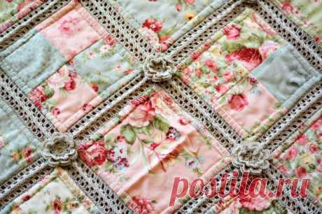 Crochet and fabric quilt – The Green Dragonfly