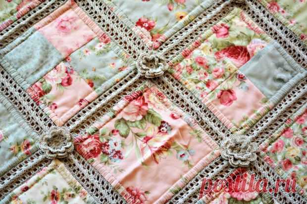 Crochet and fabric quilt – The Green Dragonfly