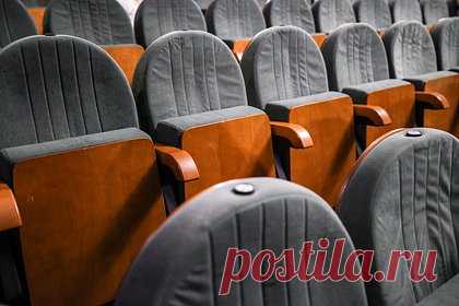 В Москве подросток с петардой сорвал киносеансы в ТЦ Авиапарк