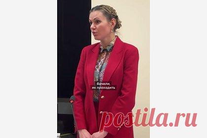 Призывавшая к миру с Россией депутат Рады начала выступление со слов «меня обосрали»