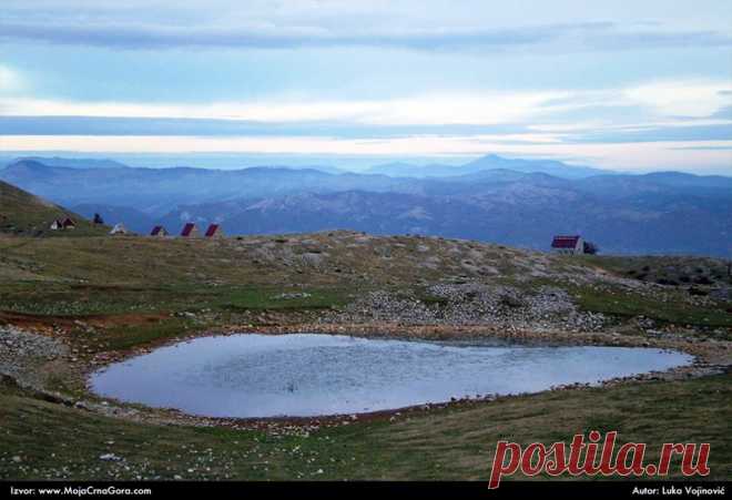 (9) Crna Gora Montenegro
Mountain Bjelasica