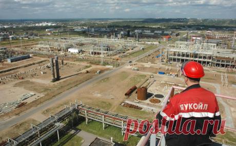 ЛУКОЙЛ запустил поврежденную дронами установку на Волгоградском НПЗ. Поврежденная установка первичной переработки нефти на Волгоградском НПЗ ЛУКОЙЛа была восстановлена еще в феврале, сообщили источники в компании. Запуск установок на Нижегородском НПЗ ожидается во втором квартале