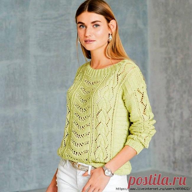 Пуловер из хлопка спицами - сочетание волн, ажурных «кос» и поперечной резинки.