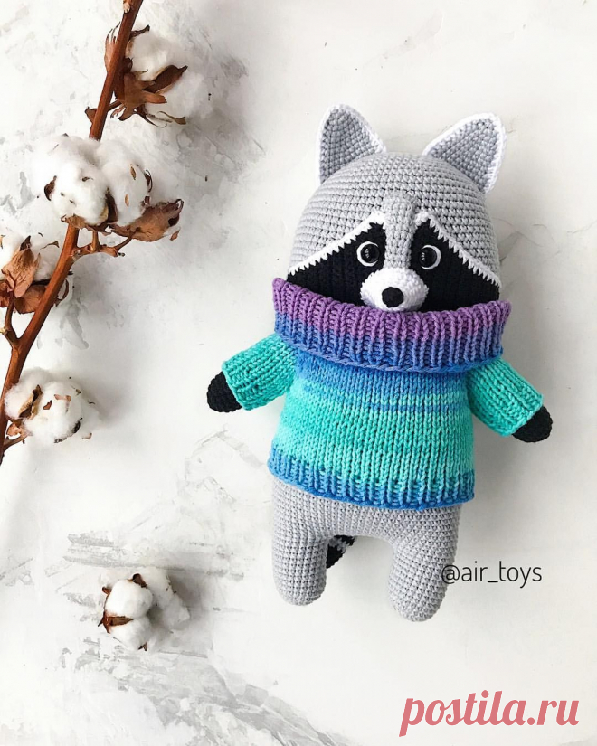 вязаный енот крючком   енотик еноты raccoon  crochet amigurumi амигуруми вязание крючком спицами схемы описания описание зайка заяц крючком мишка крючком вязаный Kawaii  картинки иллюстрации ручная работа авторская игрушка купить подарок на Новый год день рождения развивающие игрушки развивашки рецепт рецепты десертов тортов кавайные картинки модный лук look модная одежда необычные игрушки  необычные подарки