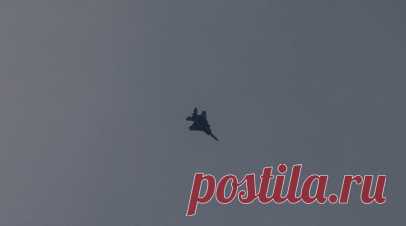 Истребитель ВВС Саудовской Аравии F-15 SA разбился во время учебного полёта. Истребитель-бомбардировщик F-15 SA Военно-воздушных сил Саудовской Аравии потерпел крушение во время выполнения тренировочного полёта. Об этом сообщили в Министерстве обороны королевства. Читать далее
