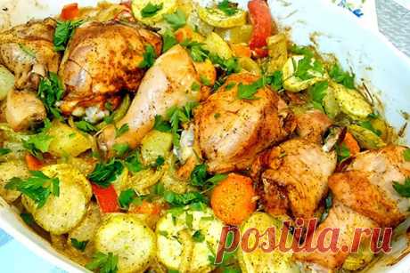 Курица с овощами в духовке