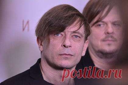 Группа «Би-2» пообещала выпустить четыре альбома за полгода. «Би-2» пообещали выпустить четыре альбома за полгода. «Последний год мы посвятили работе в студии, и ее результатом станут сразу четыре новых альбома "Би-2". В середине ноября выйдет новый альбом "Аллилуйя", а в конце года — сборник live-мэшапов» — рассказали музыканты. Подробности о других релизах появятся позже.