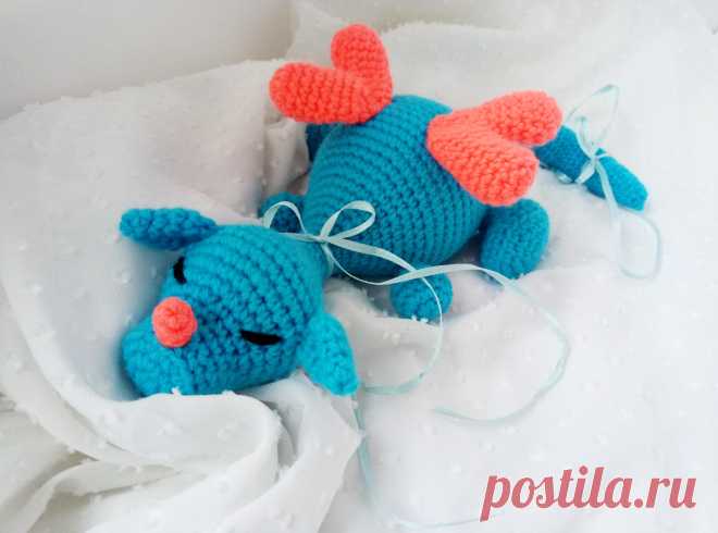 PDF Дракончик Кайл. FREE amigurumi crochet pattern. Бесплатный мастер-класс, схема описание для вязания амигуруми крючком. Игрушки своими руками! Дракон, dragon, dragão, drache, ドラゴン, smok, ejderha, draken, draka, drago, הדרקון, deragona. #амигуруми #amigurumi #amigurumidoll #amigurumipattern #freepattern #freecrochetpatterns #crochetpattern #crochetdoll #crochettutorial #patternsforcrochet #вязание #вязаниекрючком #handmadedoll #рукоделие #ручнаяработа #pattern #tutorial #häkeln #amigurumis