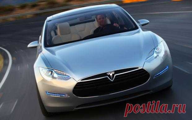 Уязвимость Tesla и проверка авто на безопасность: хакерский взлом Model 3