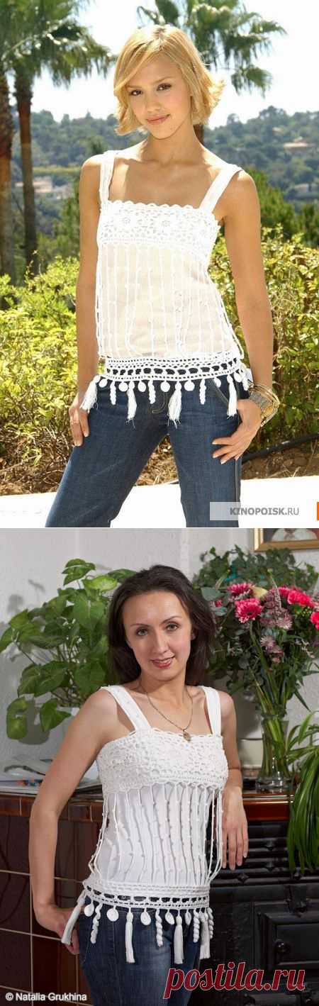 Белый модный топ. Ткань и кружево