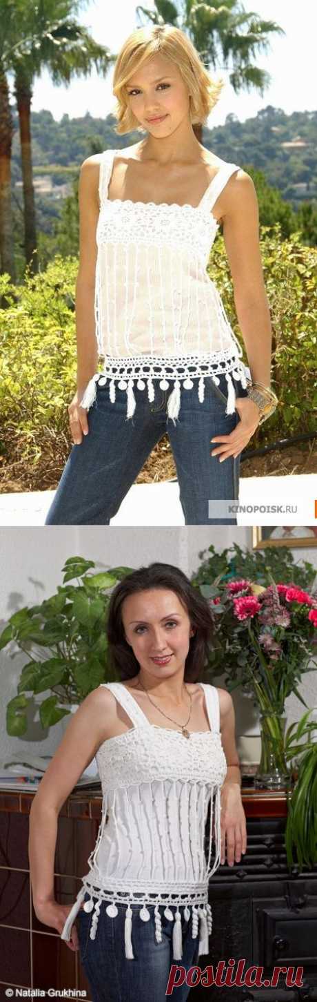 Белый модный топ. Ткань и кружево