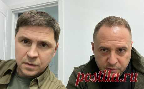 Россия и Украина сообщили о продолжении переговоров в видеоформате. Продолжение переговоров в видеоформате подтвердили советник руководителя офиса президента Украины и пресс-секретарь президента России. По информации украинской стороны, для этого были созданы специальные рабочие подгруппы