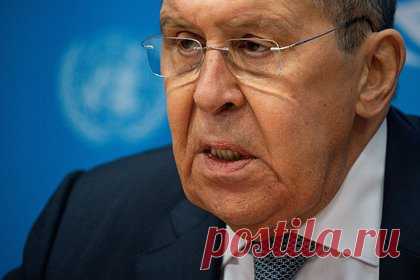Лавров предупредил о серьезных угрозах безопасности для России. Министр иностранных дел России Сергей Лавров записал видеопоздравление по случаю Дня дипломатического работника. Лавров подчеркнул, что сейчас Россия столкнулась с серьезнейшими угрозами безопасности. По его словам, работа дипломатов во время Великой Отечественной войны служит высоким эталоном сопричастности.