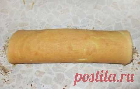 Бисквитный рулет со сгущенкой и орехами - рецепт с фото пошагово Бисквитный рулет со сгущенкой и орехами - пошаговый кулинарный рецепт приготовления с фото, шаг за шагом.