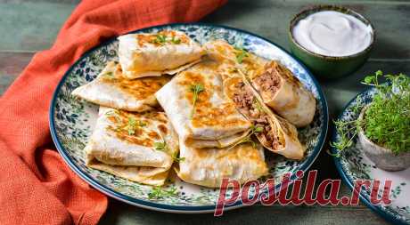 Конвертики из лаваша с мясом и сыром, пошаговый рецепт с фото на 364 ккал Конвертики из лаваша с мясом и сыром. Вкусный рецепт приготовления с пошаговым описанием, фото и отзывами. Удобный поиск рецептов и кулинарное вдохновение на Gastronom.ru