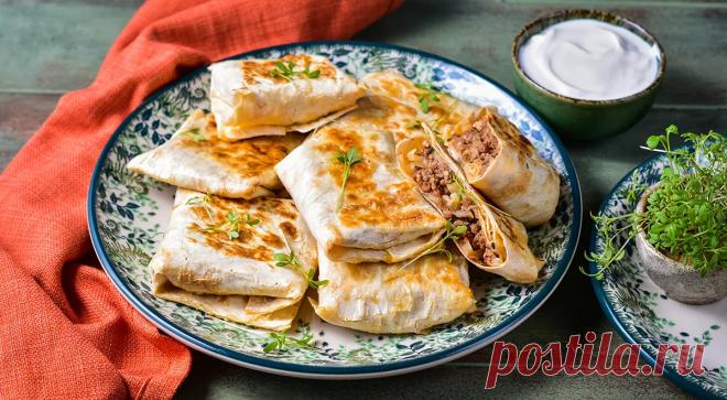 Конвертики из лаваша с мясом и сыром, пошаговый рецепт с фото на 364 ккал Конвертики из лаваша с мясом и сыром. Вкусный рецепт приготовления с пошаговым описанием, фото и отзывами. Удобный поиск рецептов и кулинарное вдохновение на Gastronom.ru