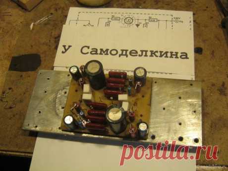 Высоковольтный выпрямитель и стабилизатор для лампового УМЗЧ Если не принимать во внимание идеологические соображения, то стабилизатор анодного напряжения усилителя мощности звуковой частоты (УМЗЧ) на радиолампах дает много преимуществ при конструировании – экономия пространства и массы по сравнению с конденсаторно-дроссельным фильтром сравнимых