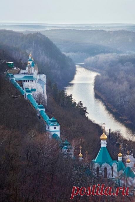 Свято́-Успе́нская Святого́рская ла́вра — православный…  |  Pinterest • Всемирный каталог идей