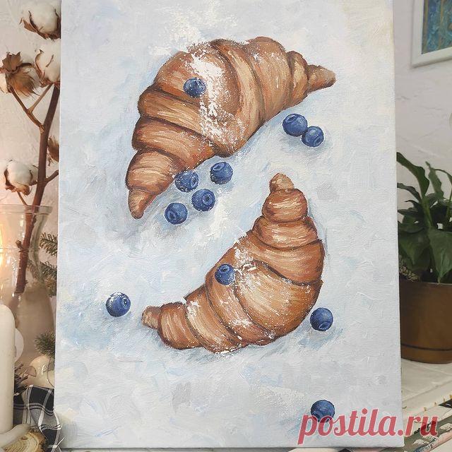 Мой вкусный круасанчик с черникой. Спасибо @art.bilberry за теплую атмосферу❤️❤️❤️