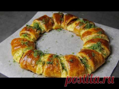 Улетает за 5 минут. Невероятно вкусный пирог-венок. Рекомендую всем приготовить. Ароматный и мягкий.