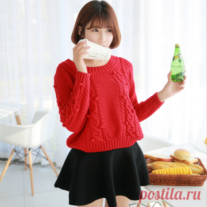 2013-autumn-and-winter-christmas-the-big-red-short-pullover-design-vintage-twisted-three-dimensional-sphere.jpg (750×750)