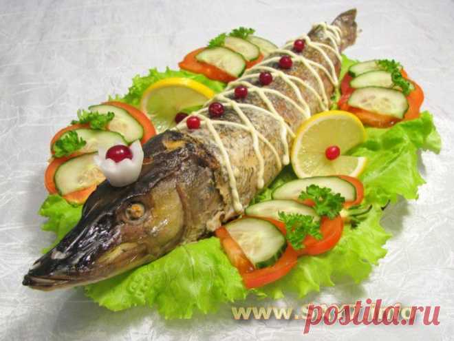 Новогодний стол. Фаршированная щука | Четыре вкуса