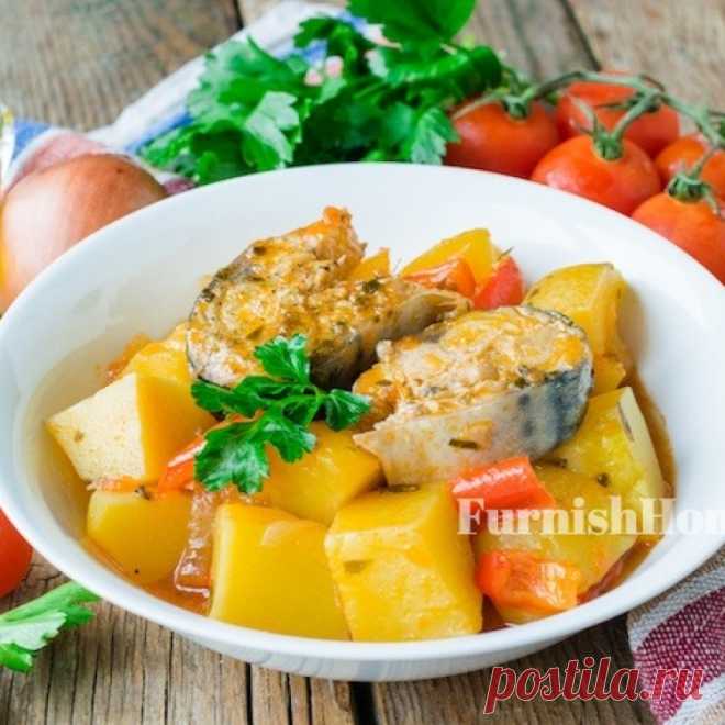 Как правило, рагу готовят из сезонных овощей с добавлением мяса, птицы или грибов. Сегодня я предлагаю вам попробовать новый вариант этого блюда со скумбрией. Приготовленное по этому рецепту рыбное рагу обладает ярким вкусом и неповторимым ароматом.