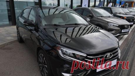 Управделами президента начало закупать автомобили Lаda Aura