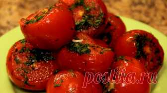 Очень простые в приготовлении но безумно вкусные помидорчики. Все будут просить рецепт!...