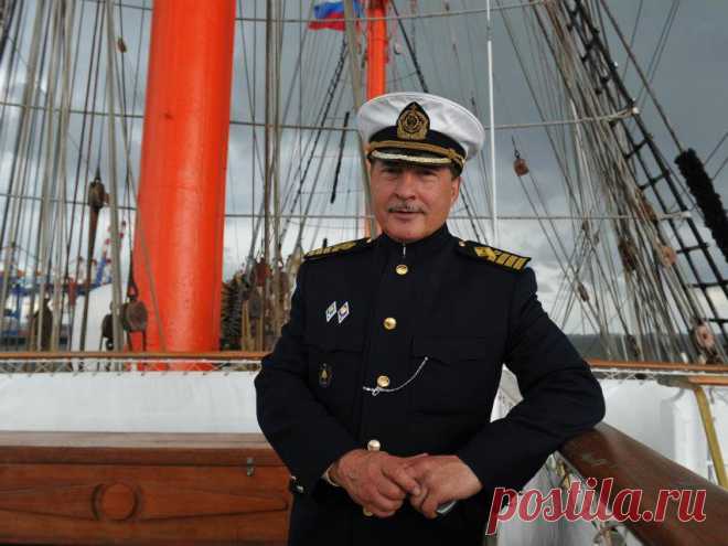 капитан корабля: 21 тыс изображений найдено в Яндекс.Картинках