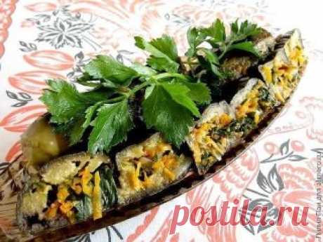 Квашеные баклажаны с морковкой и зеленью
.
Более 10 рецептов блюд из баклажанов: https://russianfood.com/recipes/bytype/?fid=1043