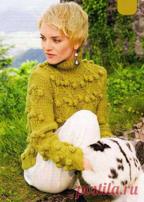 Свитер с шишечками из толстой пряжи
