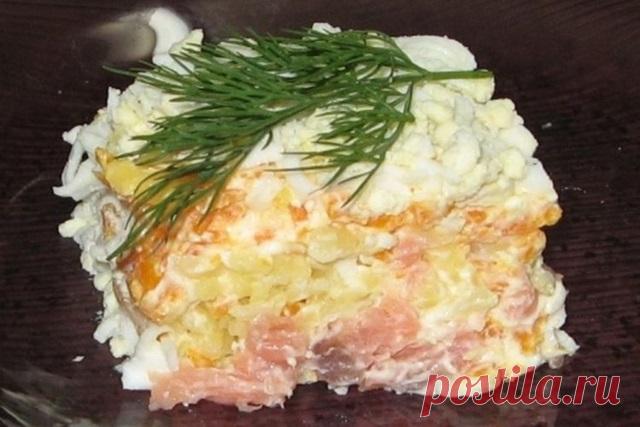 Сырный салат с копченой рыбой — БЛИНЧИК