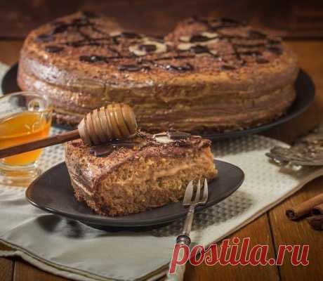 Вкуснейшие медовые тортики! Возьми на заметку несколько рецептов медовика.
