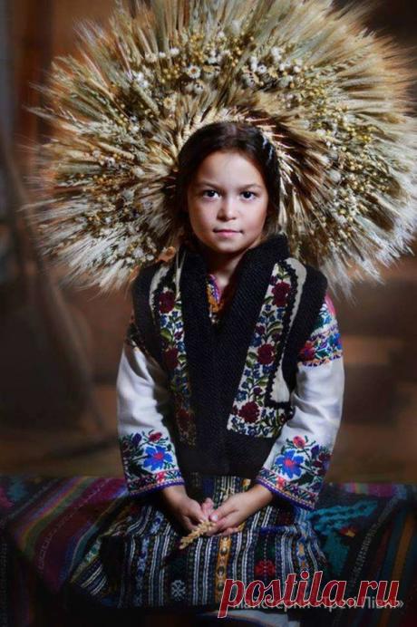 Жены и дети бойцов АТО снялись в невероятной фотосессии в старинных украинских нарядах