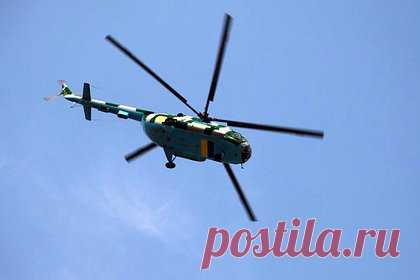ВС России сбили украинский вертолет Ми-8 в Херсонской области. Российские средства противовоздушной обороны в районе населенного пункта Новая Каменка Херсонской области сбили украинский вертолет Ми-8. Об этом журналистам сообщили в Министерстве обороны России. Также перехвачены три беспилотных летательных аппарата в районах населенных пунктов Никольское и Берислав.