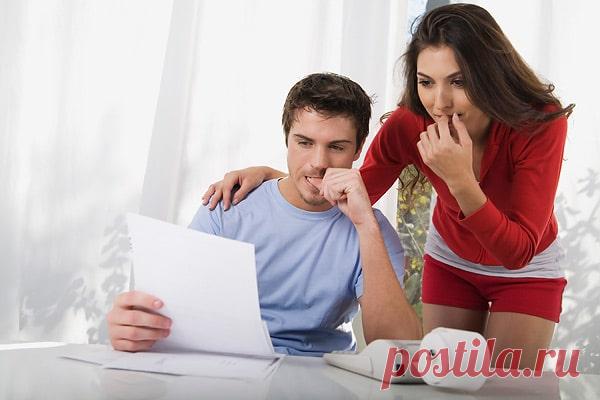 Бюджет свадьбы – как сэкономить на расходах и не испортить торжество | Милая Я Бюджет свадьбы может стать серьезным камнем преткновения, вносящим разлад в напряженные отношения будущих супругов. Решить эту проблему можно исключительно путем честного и прямого разговора, ведущего к достижению определенных компромиссов. Не следует копить обиды на свою половинку за излишнюю скупость или, наоборот, осуждать транжирство. Нужно просто постараться понять мотивы такого поведения и...