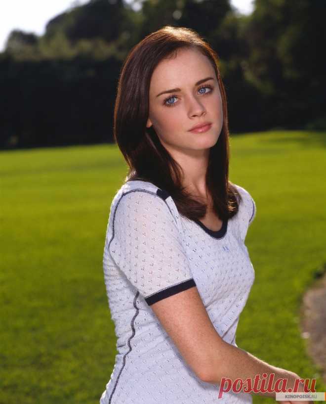 Алексис Бледел